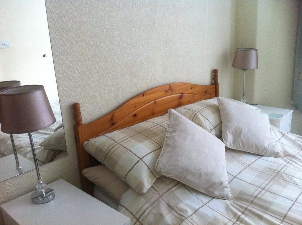 Kenilworth Guest House Weston-super-Mare Szoba fotó
